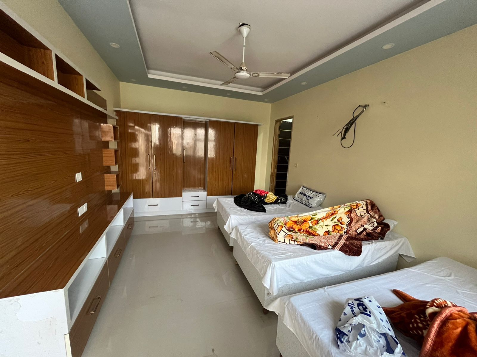 Girls Pg In Greater Noida